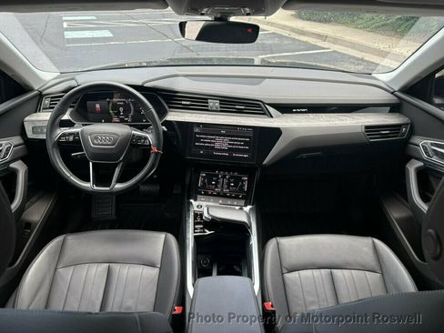 Used 2022 Audi e-tron Premium w/ Convenience Plus Package AWD/4WD image 27