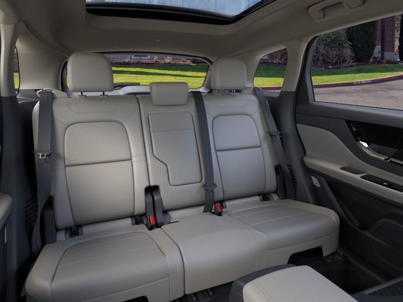 New 2025 Lincoln Corsair Grand Touring AWD/4WD image 11