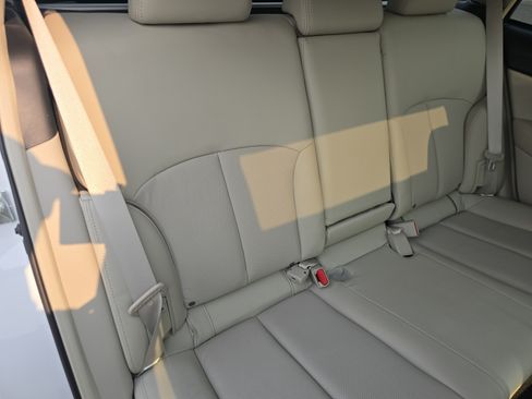 Used 2012 Subaru Outback 2.5i Limited w/ Moonroof Pkg AWD/4WD image 19