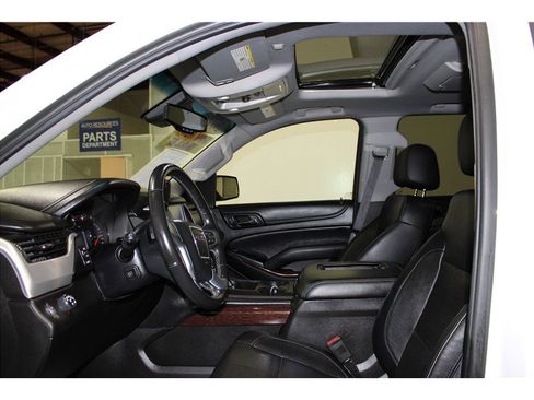 Used 2016 GMC Yukon SLT w/ Open Road Package image 10