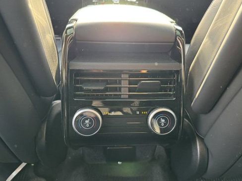 Used 2023 Land Rover Range Rover Sport SE Dynamic image 17