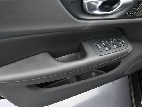 Certified 2024 Volvo S60 T8 Plus image 10