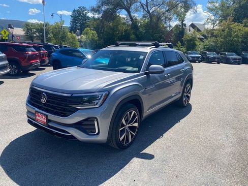 New 2026 Volkswagen Atlas Cross Sport SEL Premium R-Line image 3