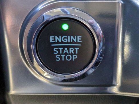 Used 2021 Ford F150 Lariat w/ Tow Technology Package image 28