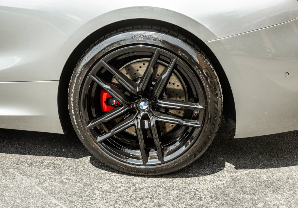 Used 2022 BMW M8 Competition w/ M Carbon Exterior Package AWD/4WD image 26