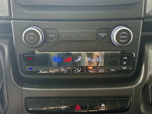 Used 2024 RAM ProMaster 1500 w/ Power Group image 18