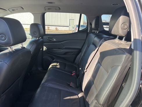 Used 2017 GMC Acadia SLT image 13