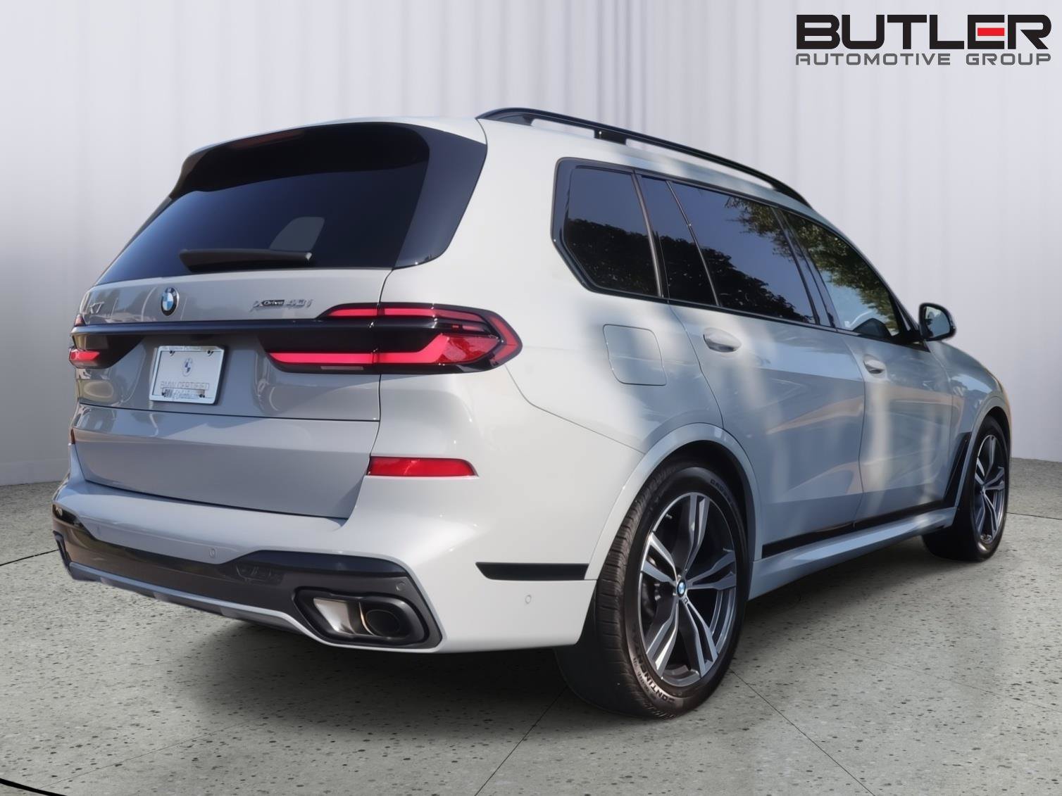 Used 2026 BMW X7 xDrive40i AWD/4WD image 7