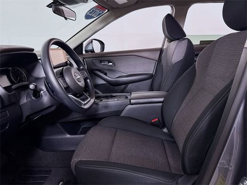 Certified 2023 Nissan Rogue SV image 6