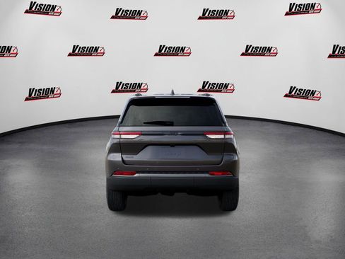 New 2026 Jeep Grand Cherokee Altitude AWD/4WD image 7