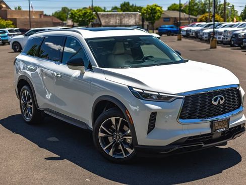 Used 2024 INFINITI QX60 Luxe AWD/4WD image 2