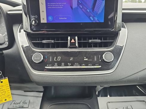 Used 2024 Toyota Corolla LE FWD image 31