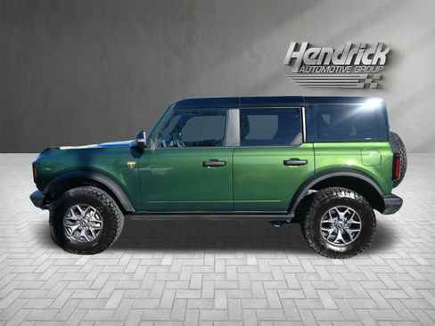 Used 2024 Ford Bronco Badlands image 7