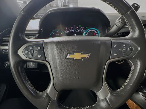 Used 2018 Chevrolet Tahoe Premier AWD/4WD image 18