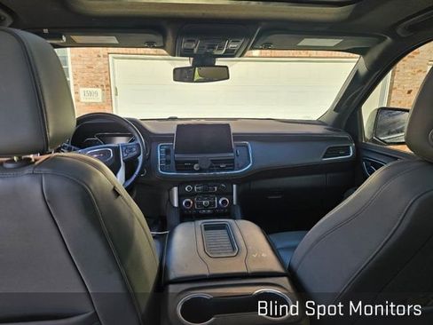 Used 2021 GMC Yukon XL SLT w/ SLT Luxury Plus Package image 6