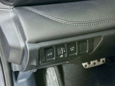 Used 2022 Subaru Outback Wilderness w/ Wilderness Package AWD/4WD image 10
