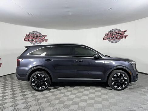 Used 2025 Kia Sorento EX AWD/4WD image 8