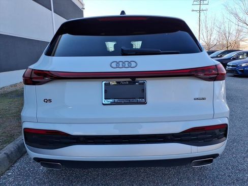 Used 2025 Audi Q5 Premium Plus AWD/4WD image 5