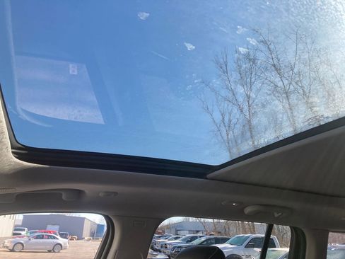 Used 2023 Jeep Grand Cherokee Limited image 27