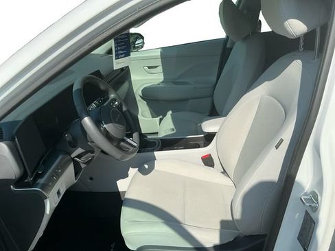 Used 2024 Hyundai Kona SEL AWD/4WD image 10