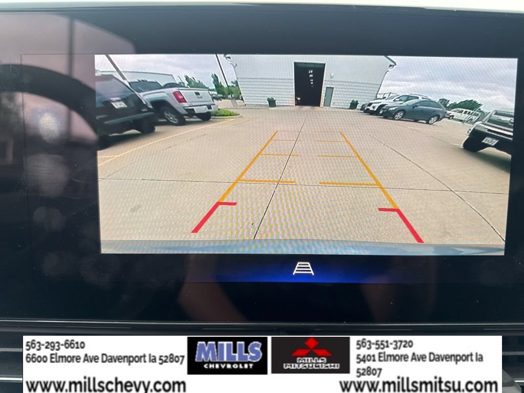 Used 2025 Chevrolet Trax LT w/ LT Convenience Package FWD image 17