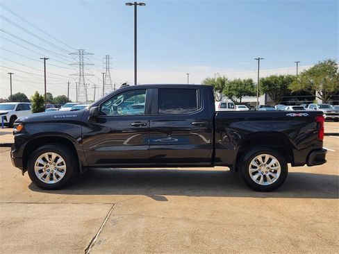 Used 2023 Chevrolet Silverado 1500 Custom image 4
