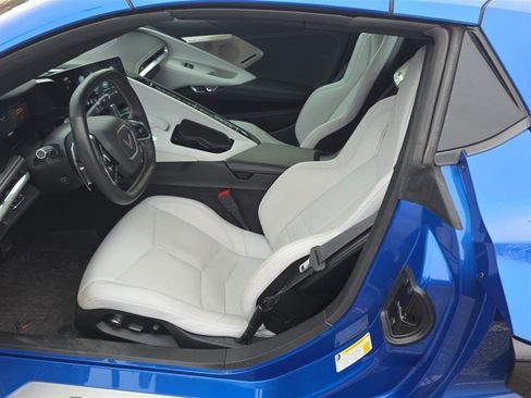 Used 2023 Chevrolet Corvette Stingray Preferred Conv w/ 2LT image 4