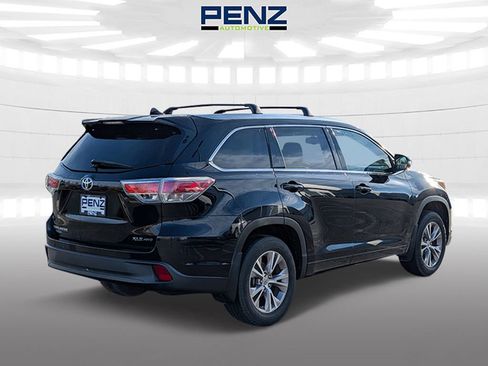 Used 2015 Toyota Highlander XLE image 7