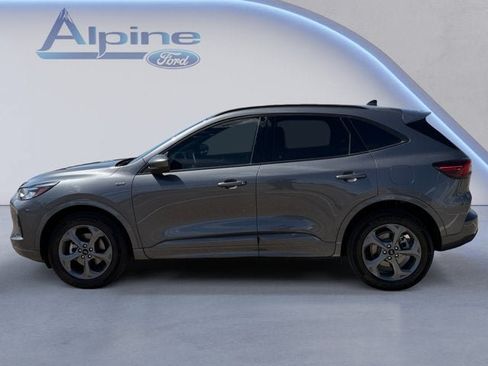 Used 2023 Ford Escape ST-Line Select w/ Tech Pack #1 AWD/4WD image 2