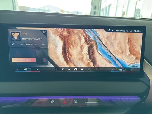 Used 2025 BMW X3 xDrive30i w/ Premium Package image 24