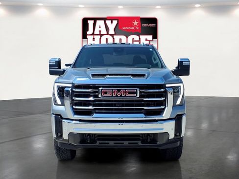Used 2024 GMC Sierra 2500 SLT w/ SLT Premium Package AWD/4WD image 2
