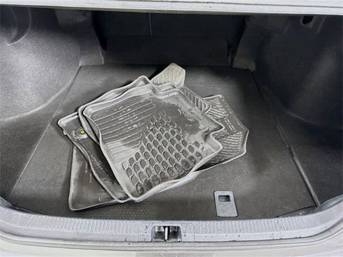Certified 2021 Toyota Camry LE w/ Carpet Mat Package (TMS) image 23