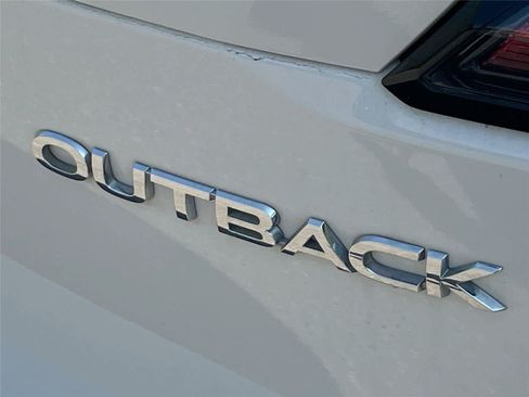 Used 2024 Subaru Outback Limited AWD/4WD image 10