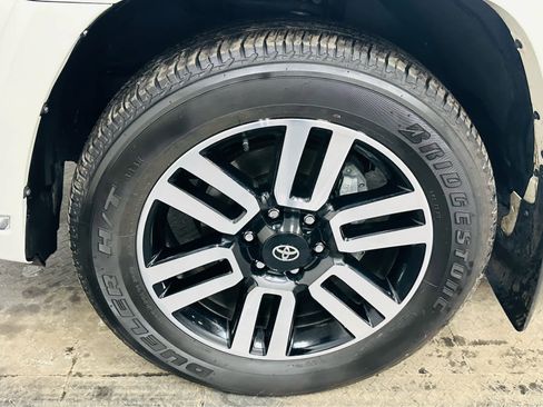 Certified 2022 Toyota 4Runner Limited image 30