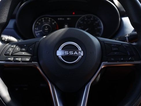 New 2025 Nissan Versa 1.6 SV w/ Trunk Package image 24