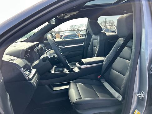 New 2026 GMC Terrain Elevation w/ Elevation Premium Package image 17