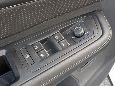 New 2026 Volkswagen Atlas SEL Premium R-Line AWD/4WD image 13