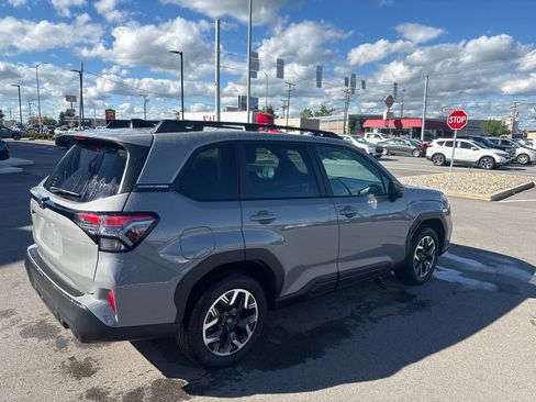 Used 2026 Subaru Forester Premium AWD/4WD image 4