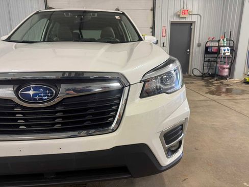 Used 2019 Subaru Forester Limited image 5