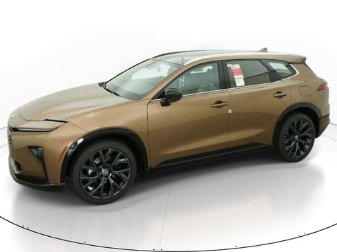 New 2026 Toyota Crown Signia AWD/4WD image 2