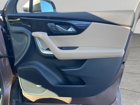 Used 2019 Chevrolet Blazer Premier image 35