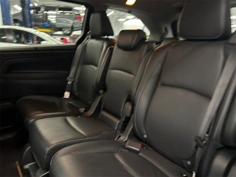 Used 2024 Honda Odyssey EX-L image 17