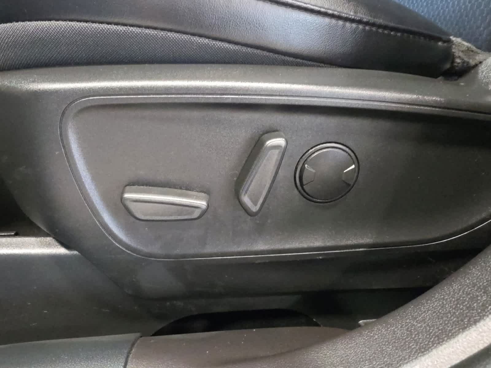 Used 2023 Ford Escape ST-Line Select w/ Tech Pack #1 AWD/4WD image 14