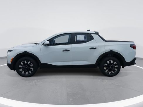 Used 2025 Hyundai Santa Cruz SE image 8