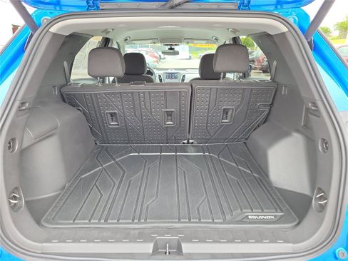 Used 2024 Chevrolet Equinox LT w/ LPO, Floor Liner Package FWD image 9