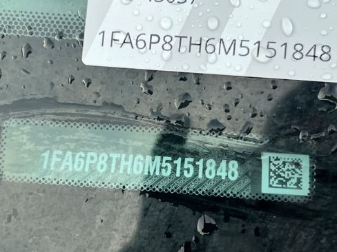 Used 2021 Ford Mustang EcoBoost image 23