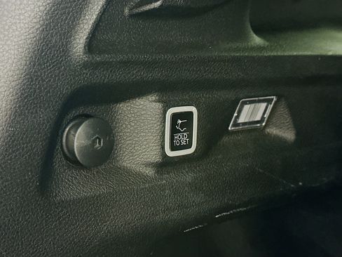 Used 2024 Jeep Grand Cherokee L Limited w/ Luxury Tech Group II image 33