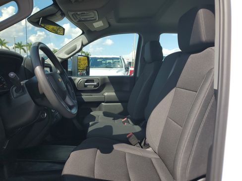Used 2025 Chevrolet Silverado 3500 W/T image 10