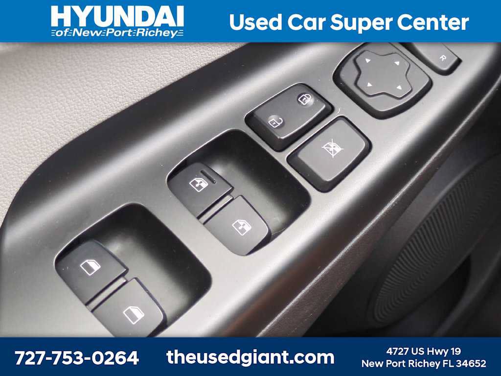 Used 2023 Hyundai Kona SEL FWD image 25