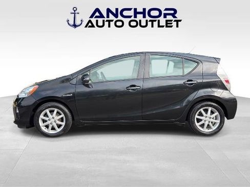Used 2014 Toyota Prius C Three FWD image 5